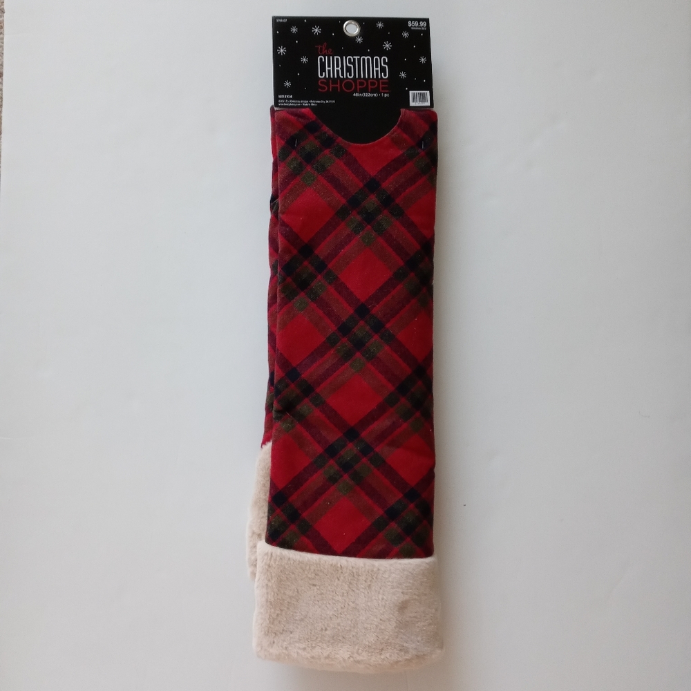The Christmas Shoppe Tree Skirt Plaid Fur 48"